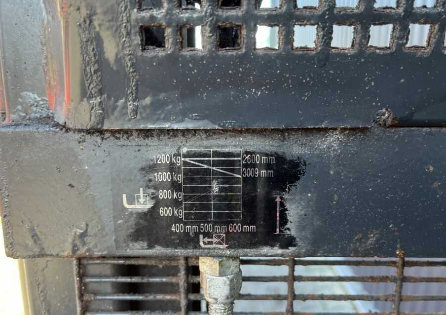 Linde L12L - Máy xếp chồng: hình 5 Linde L12L - Máy xếp chồng: hình 5