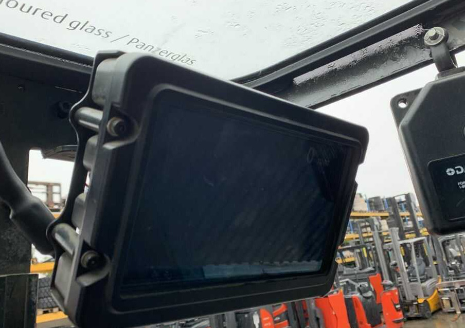 Xe tải tiếp cận Linde R16HD-01: hình 6 Xe tải tiếp cận Linde R16HD-01: hình 6