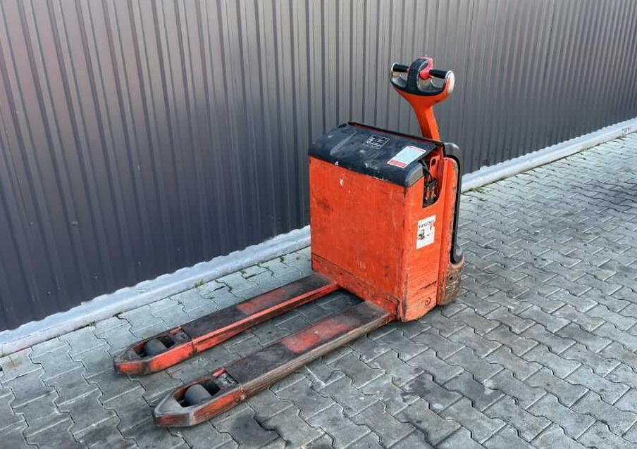 Linde T16 - Xe tải nâng pallet: hình 1 Linde T16 - Xe tải nâng pallet: hình 1