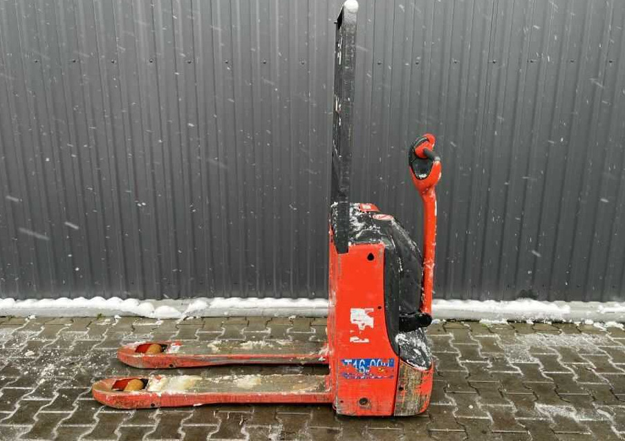 Linde T16 - Xe tải nâng pallet: hình 2 Linde T16 - Xe tải nâng pallet: hình 2