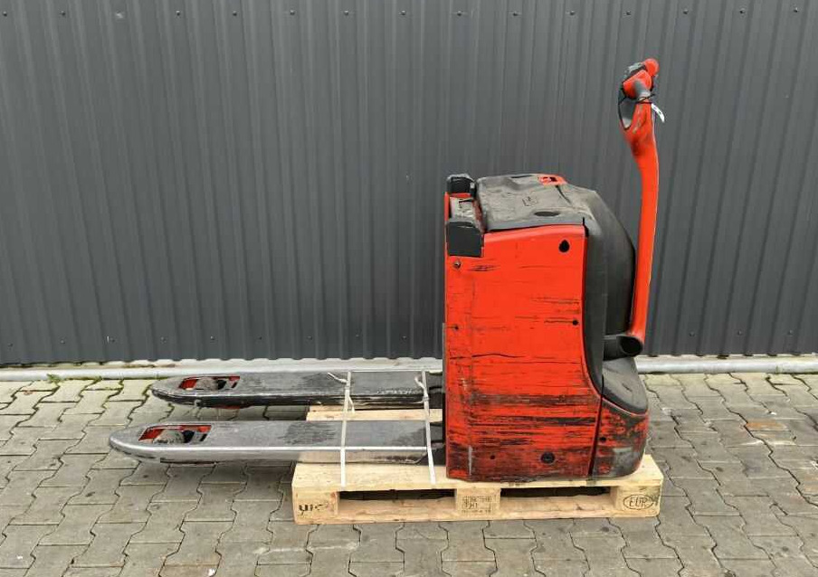 Linde T16L - Xe tải nâng pallet: hình 2 Linde T16L - Xe tải nâng pallet: hình 2