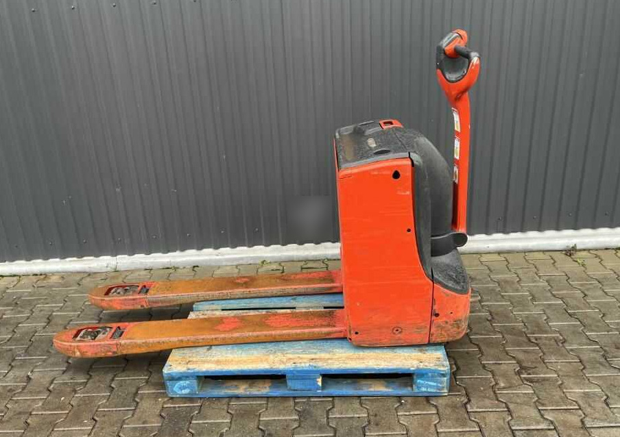 Linde T18 - Xe tải nâng pallet: hình 2 Linde T18 - Xe tải nâng pallet: hình 2