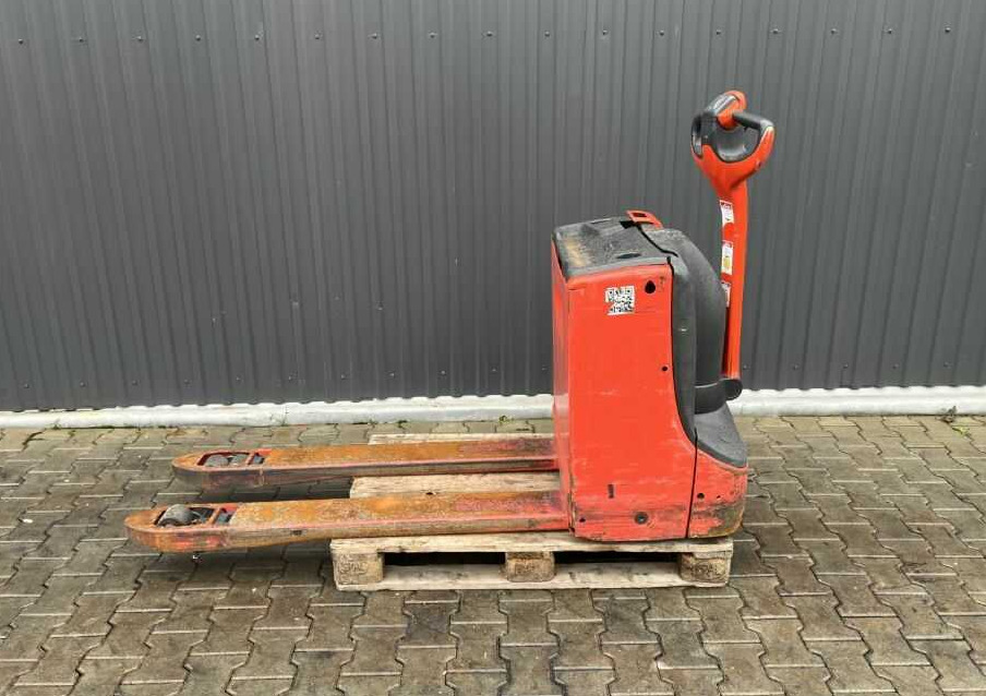 Linde T18 - Xe tải nâng pallet: hình 2 Linde T18 - Xe tải nâng pallet: hình 2