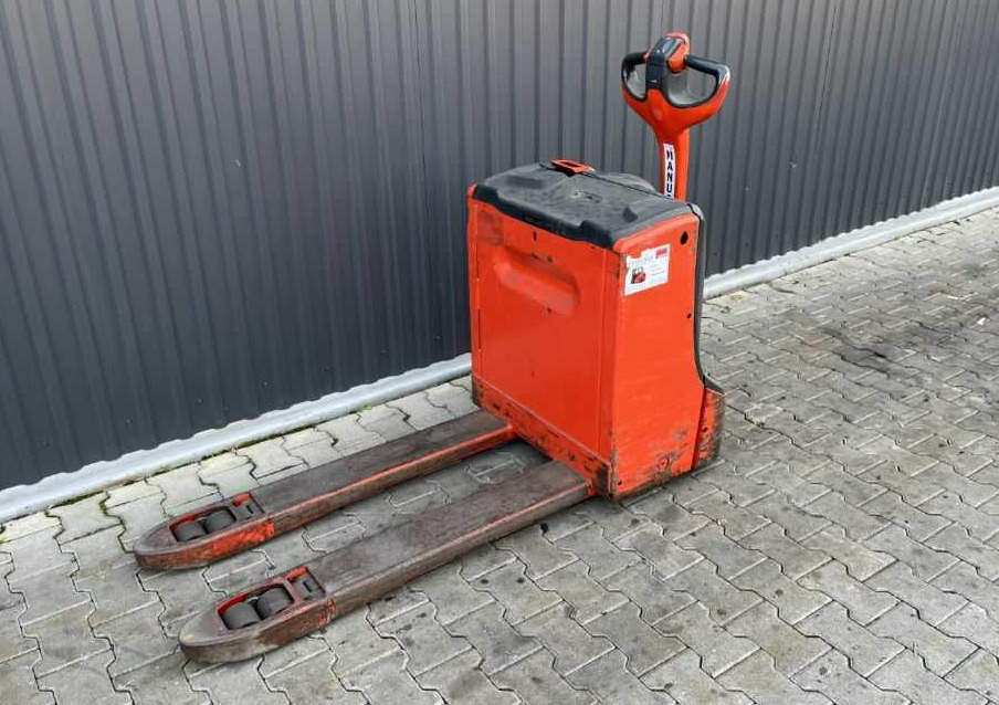 Linde T18 - Xe tải nâng pallet: hình 1 Linde T18 - Xe tải nâng pallet: hình 1