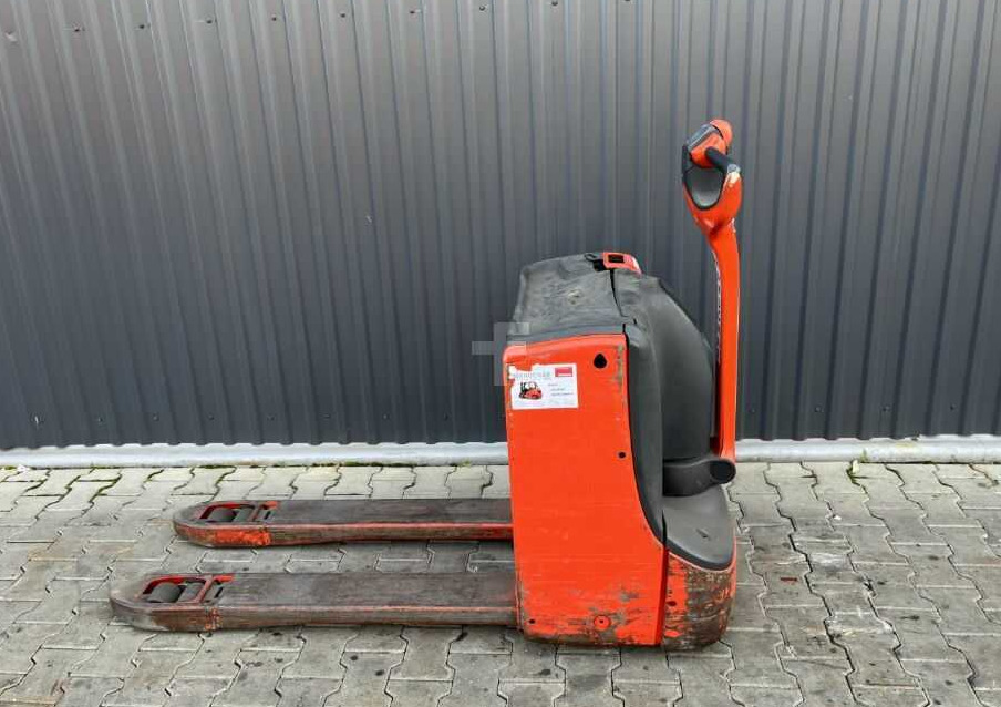 Linde T18 - Xe tải nâng pallet: hình 2 Linde T18 - Xe tải nâng pallet: hình 2