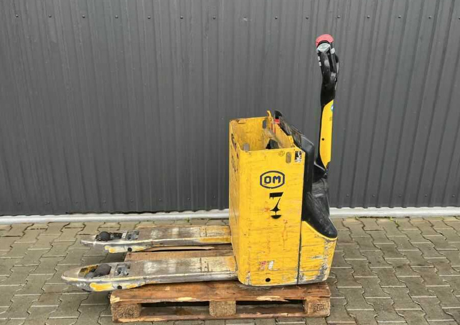 OM TL1812 - Xe tải nâng pallet: hình 2 OM TL1812 - Xe tải nâng pallet: hình 2