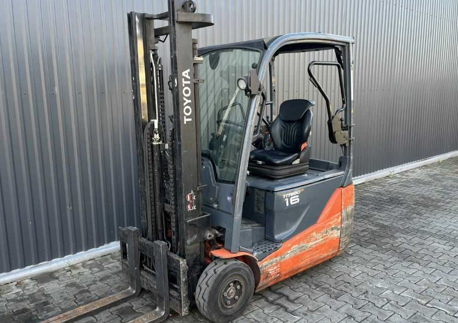 Toyota 8FBE16T - Xe nâng điện: hình 1 Toyota 8FBE16T - Xe nâng điện: hình 1