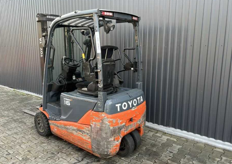 Toyota 8FBE16T - Xe nâng điện: hình 3 Toyota 8FBE16T - Xe nâng điện: hình 3