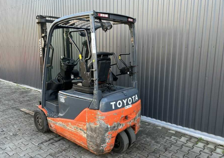 Toyota 8FBE16T - Xe nâng điện: hình 3 Toyota 8FBE16T - Xe nâng điện: hình 3