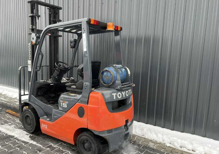 Toyota 8FGF15 - Xe nâng gas: hình 3 Toyota 8FGF15 - Xe nâng gas: hình 3
