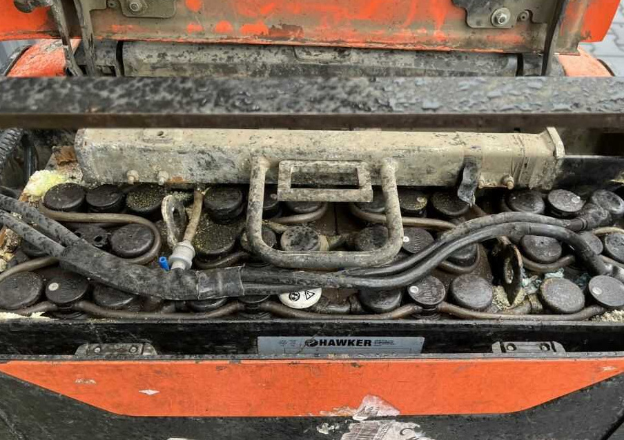 Toyota LPE200 - Xe tải nâng pallet: hình 5 Toyota LPE200 - Xe tải nâng pallet: hình 5