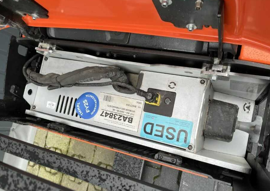 Toyota LPE200 - Xe tải nâng pallet: hình 5 Toyota LPE200 - Xe tải nâng pallet: hình 5