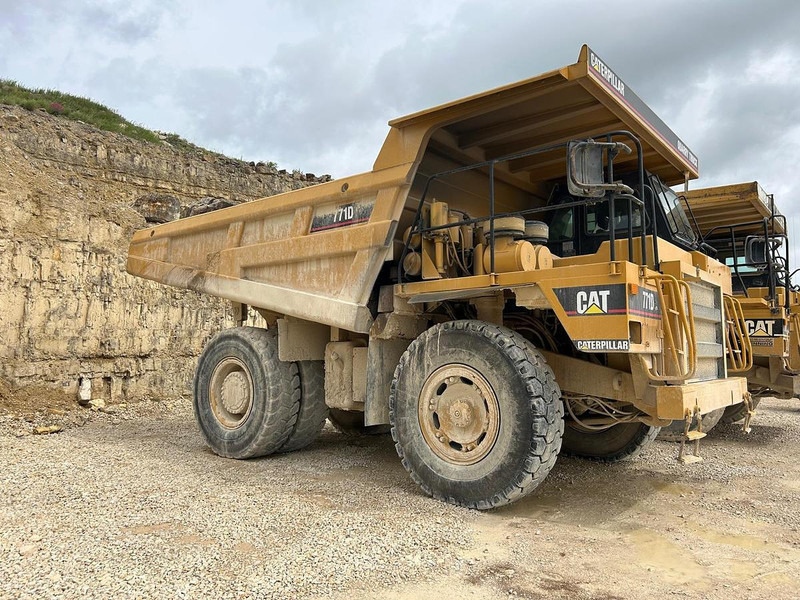 Caterpillar 771D - Xe ben đổ: hình 2 Caterpillar 771D - Xe ben đổ: hình 2