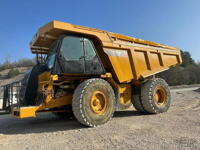 Caterpillar 775F - Xe ben đổ: hình 2 Caterpillar 775F - Xe ben đổ: hình 2