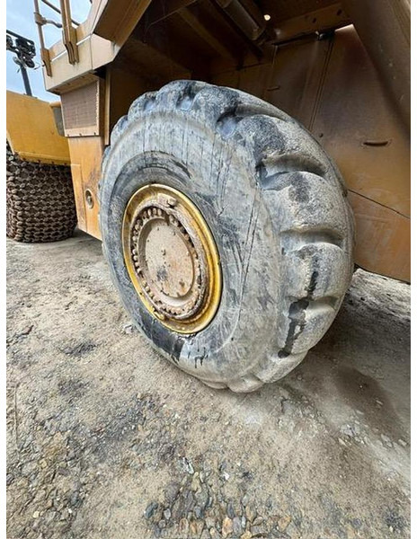 Caterpillar 988H - Máy xúc lật: hình 5 Caterpillar 988H - Máy xúc lật: hình 5