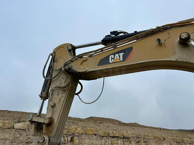 Caterpillar - Máy xúc: hình 5 Caterpillar - Máy xúc: hình 5