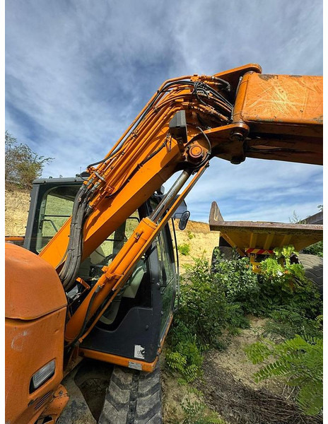 Kobelco SK75 - Máy xúc mini: hình 4 Kobelco SK75 - Máy xúc mini: hình 4