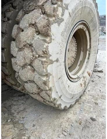 Komatsu HD605-7 - Xe ben đổ: hình 4 Komatsu HD605-7 - Xe ben đổ: hình 4