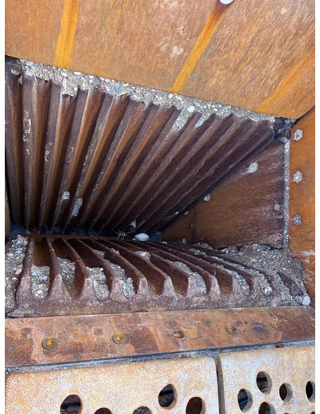 Terex POWERSCREEN PREMIER TRAX300 - Máy nghiền đá: hình 5 Terex POWERSCREEN PREMIER TRAX300 - Máy nghiền đá: hình 5