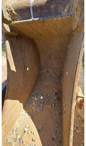 Volvo EW160 - Gầu: hình 5 Volvo EW160 - Gầu: hình 5