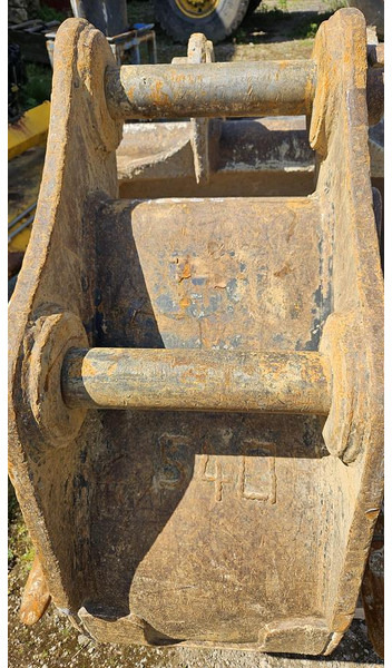 Volvo EW160 - Gầu: hình 2 Volvo EW160 - Gầu: hình 2