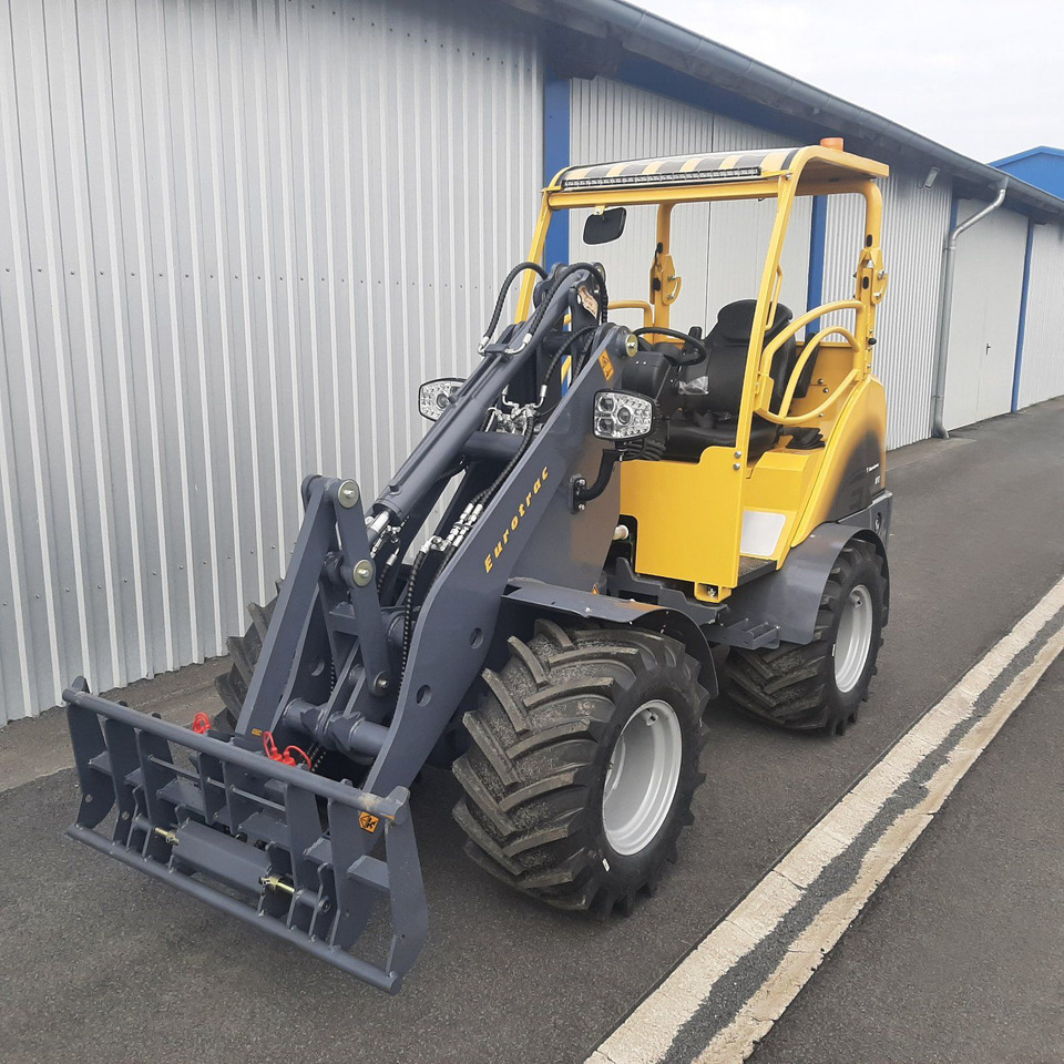 Eurotrac W12 Radlader Hoflader - Máy xúc lật mini gấp khúc: hình 4 Eurotrac W12 Radlader Hoflader - Máy xúc lật mini gấp khúc: hình 4