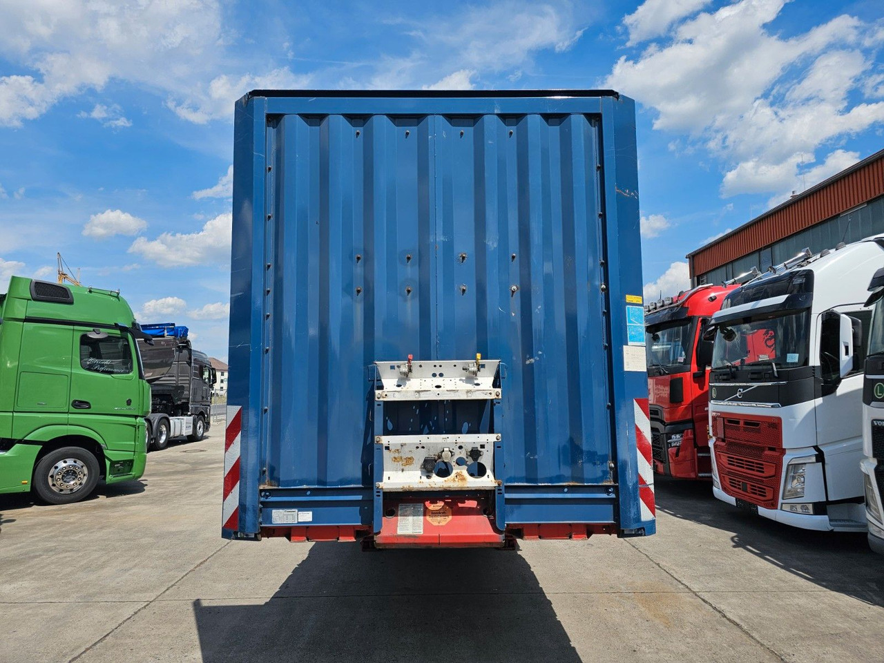 Krone SD / P * PLATEAU * STAHLMATTEN * BPW * RUNGEN * - Sơ mi rơ moóc thùng lửng/ Phẳng: hình 2 Krone SD / P * PLATEAU * STAHLMATTEN * BPW * RUNGEN * - Sơ mi rơ moóc thùng lửng/ Phẳng: hình 2