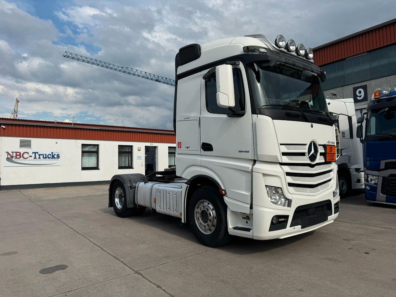 Mercedes-Benz ACTROS 1846 * RETARDER + 2X TANK * ALCOA * KIPPH - Xe đầu kéo: hình 3 Mercedes-Benz ACTROS 1846 * RETARDER + 2X TANK * ALCOA * KIPPH - Xe đầu kéo: hình 3