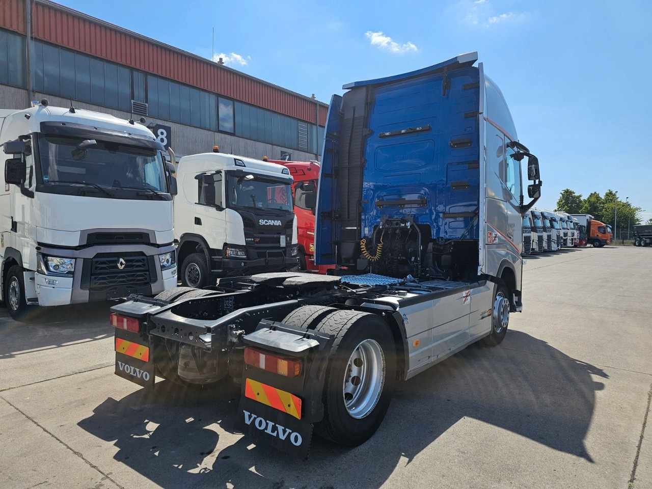 Volvo FH 500 * STANDKLIMA * TEMP * 2X TANK * MOTORBR. - Xe đầu kéo: hình 5 Volvo FH 500 * STANDKLIMA * TEMP * 2X TANK * MOTORBR. - Xe đầu kéo: hình 5