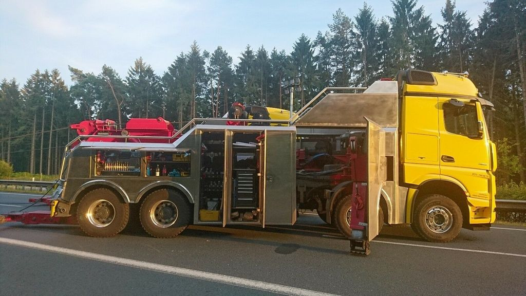 Mercedes-Benz Arocs 4163 8x4 G&G Heavy Wrecker Mercedes-Benz Arocs 4163 8x4 G&G Heavy Wrecker - Xe tải kéo: hình 3 Mercedes-Benz Arocs 4163 8x4 G&G Heavy Wrecker Mercedes-Benz Arocs 4163 8x4 G&G Heavy Wrecker - Xe tải kéo: hình 3