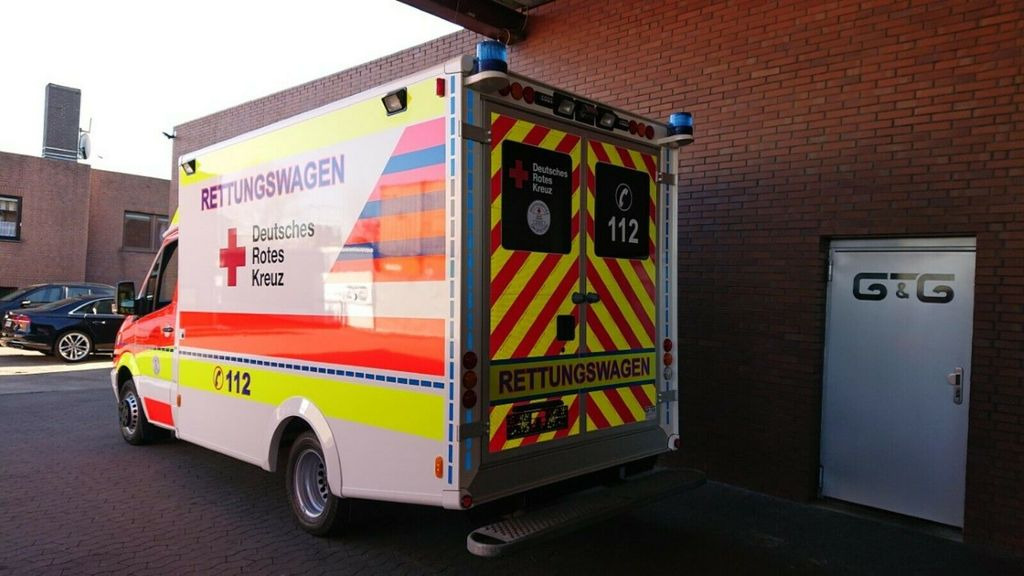 Mercedes-Benz Sprinter 516 // 1 J Garantie // Mercedes-Benz Sprinter 516 // 1 J Garantie // - Xe cứu thương: hình 5 Mercedes-Benz Sprinter 516 // 1 J Garantie // Mercedes-Benz Sprinter 516 // 1 J Garantie // - Xe cứu thương: hình 5