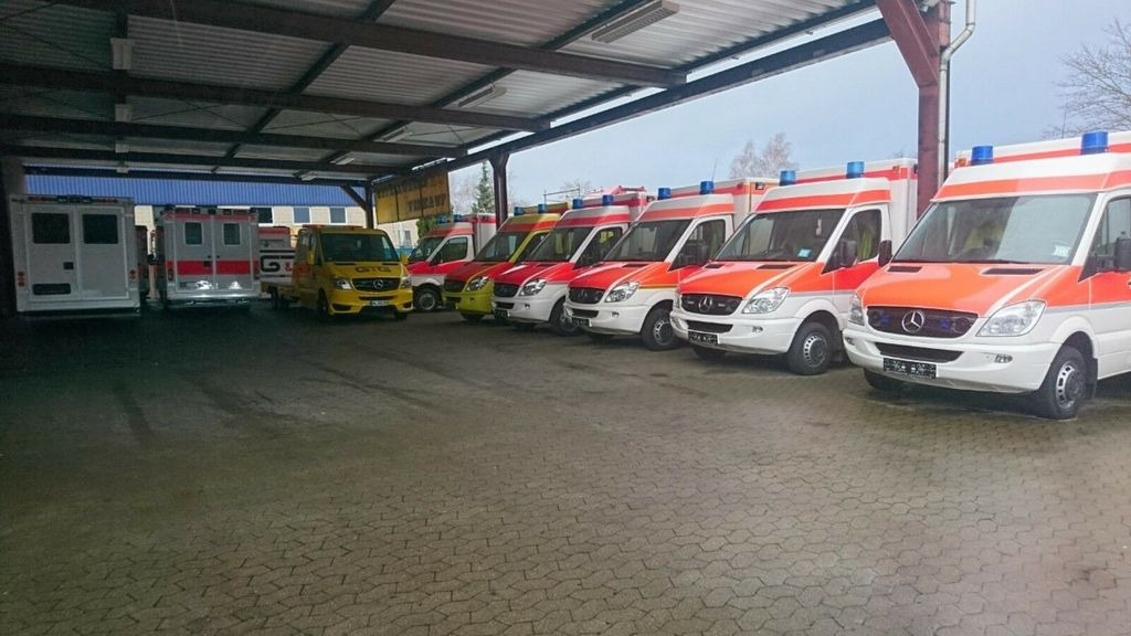 Mercedes-Benz Sprinter 516 CDI /on Stock / Mercedes-Benz Sprinter 516 CDI /on Stock / - Xe cứu thương: hình 1 Mercedes-Benz Sprinter 516 CDI /on Stock / Mercedes-Benz Sprinter 516 CDI /on Stock / - Xe cứu thương: hình 1