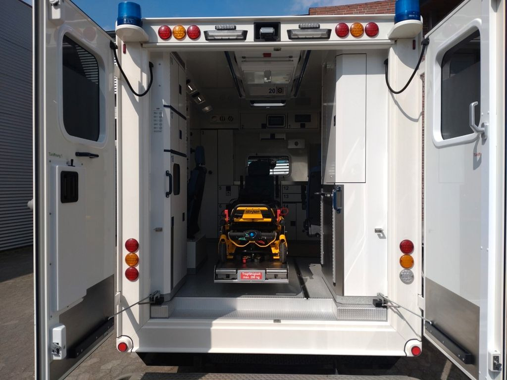 Mercedes-Benz Sprinter 519 / ATM 0km 4x on Stock - Xe cứu thương: hình 5 Mercedes-Benz Sprinter 519 / ATM 0km 4x on Stock - Xe cứu thương: hình 5
