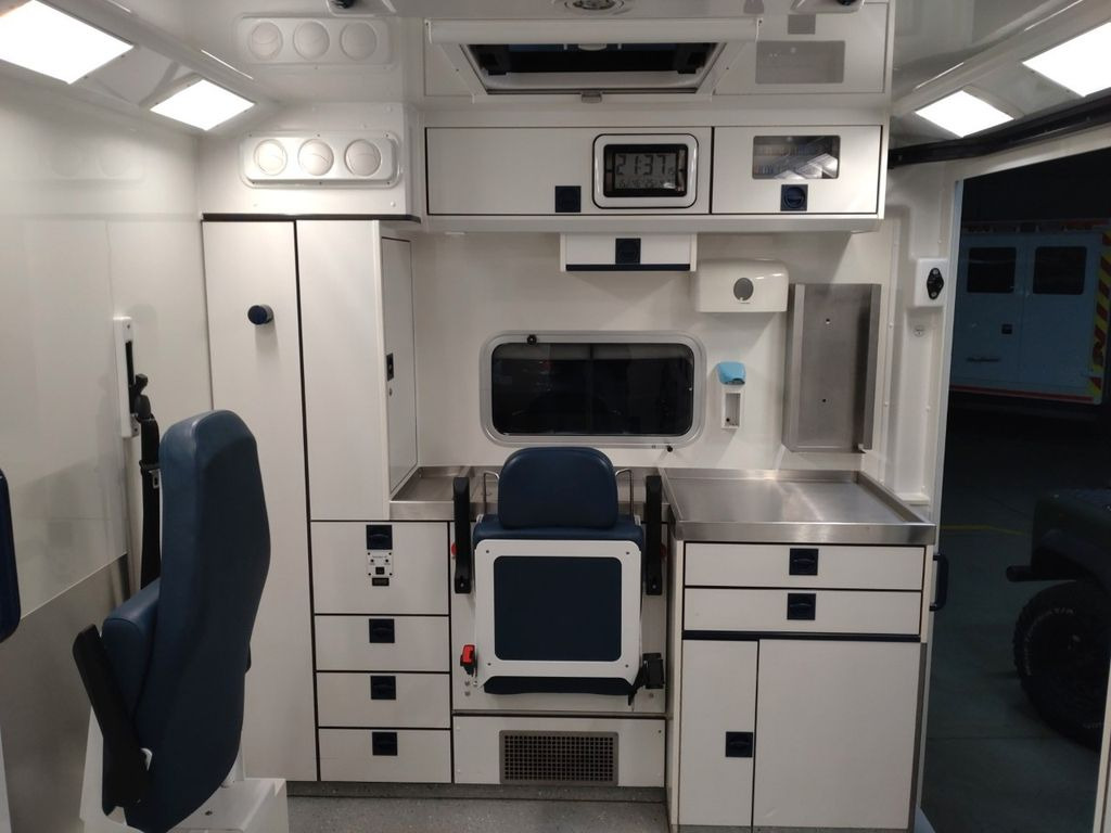 Mercedes-Benz Sprinter 519 ATM 0km / Power Load / Garantie Mercedes-Benz Sprinter 519 ATM 0km / Power Load / Garantie - Xe cứu thương: hình 4 Mercedes-Benz Sprinter 519 ATM 0km / Power Load / Garantie Mercedes-Benz Sprinter 519 ATM 0km / Power Load / Garantie - Xe cứu thương: hình 4