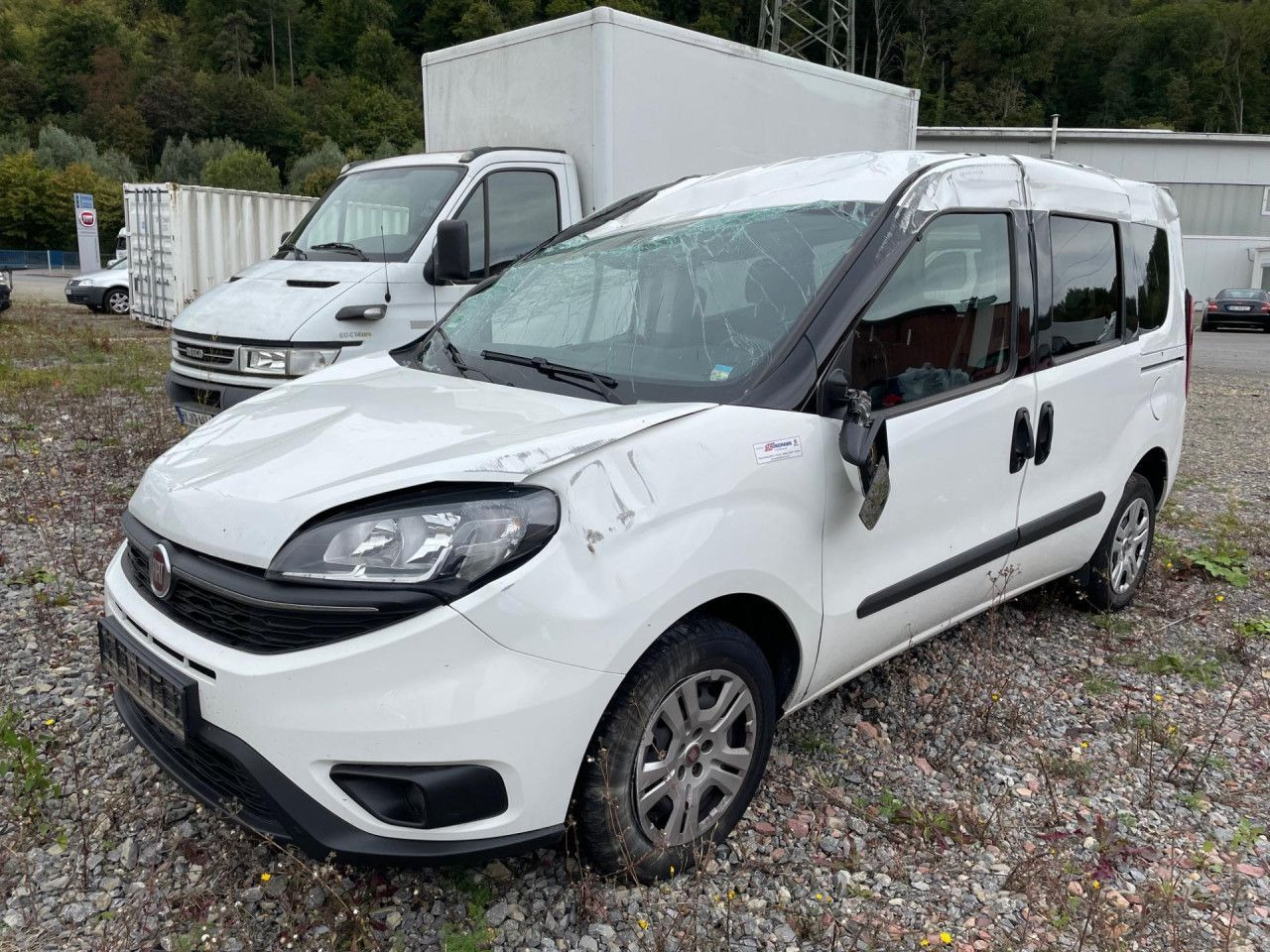 Fiat Doblo Maxi 1.6 M-Jet Euro6 Klima ZV - Xe van chở khách: hình 2 Fiat Doblo Maxi 1.6 M-Jet Euro6 Klima ZV - Xe van chở khách: hình 2