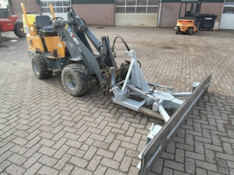 COMBI en zoutstrooier - Xe dọn tuyết: hình 5 COMBI en zoutstrooier - Xe dọn tuyết: hình 5