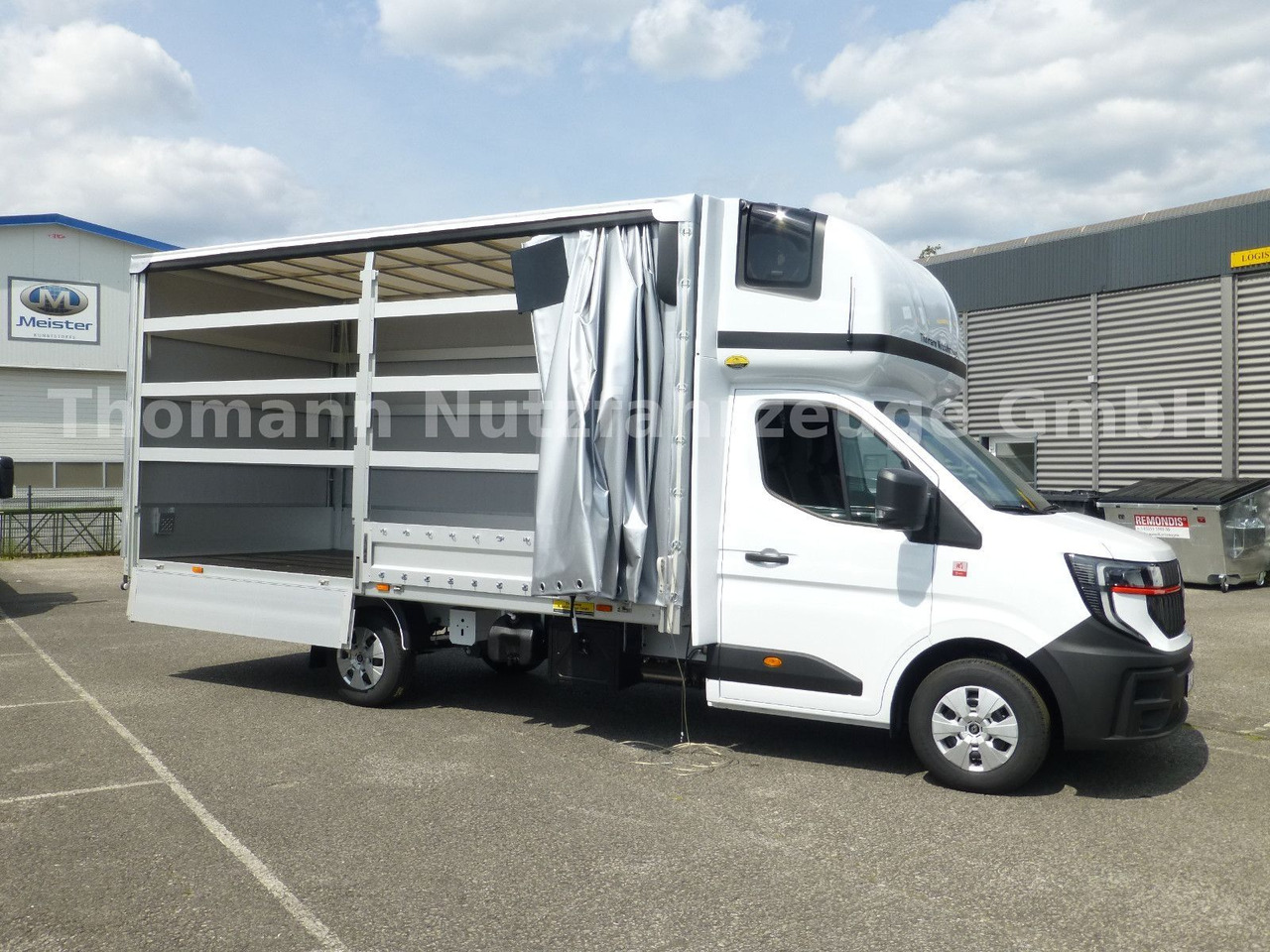 Renault NEW Master Pritsche Plane Schlafkabine - Xe van thùng mui bạt: hình 4 Renault NEW Master Pritsche Plane Schlafkabine - Xe van thùng mui bạt: hình 4