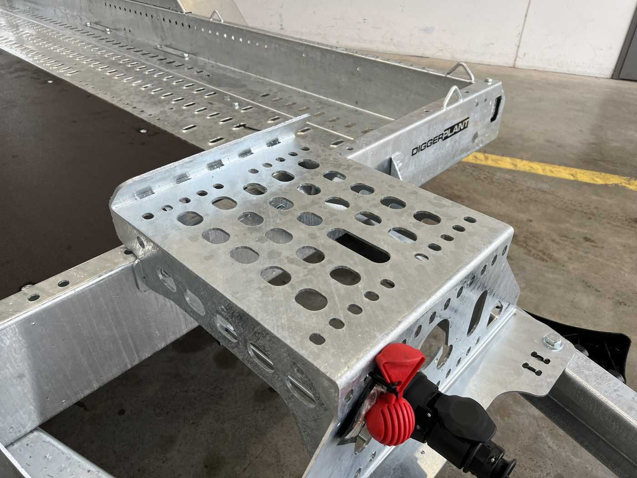 Brian James Cargo Digger Plant 2 / Länge 3.700mm / 3.500kg - Rơ moóc thùng thấp: hình 5 Brian James Cargo Digger Plant 2 / Länge 3.700mm / 3.500kg - Rơ moóc thùng thấp: hình 5