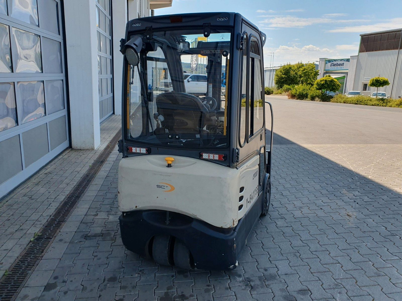 Crown SCT6020-1.3 / Triplex 4,3m / 2.658h / 2020 - Xe nâng điện: hình 4 Crown SCT6020-1.3 / Triplex 4,3m / 2.658h / 2020 - Xe nâng điện: hình 4