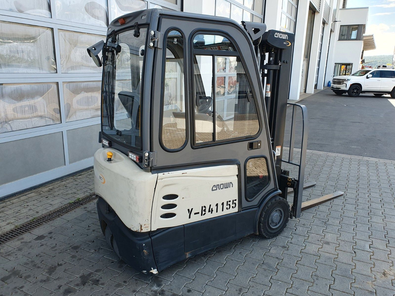 Crown SCT6020-1.3 / Triplex 4,3m / 2.658h / 2020 - Xe nâng điện: hình 3 Crown SCT6020-1.3 / Triplex 4,3m / 2.658h / 2020 - Xe nâng điện: hình 3