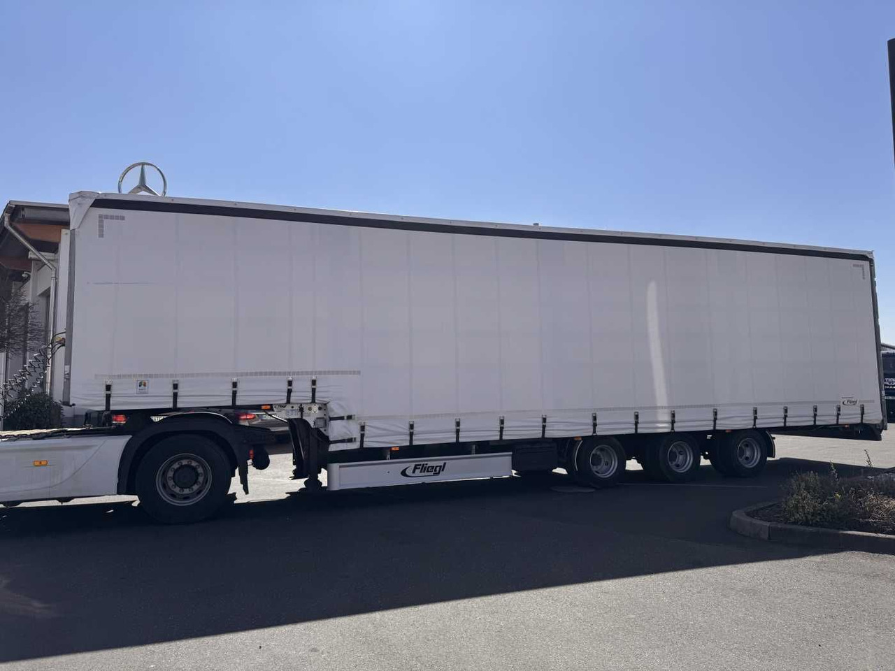 Fliegl SDS 350 Schiebeplane+Verdeck XL SAF 20.900Km - Sơ mi rơ moóc thùng thấp: hình 4 Fliegl SDS 350 Schiebeplane+Verdeck XL SAF 20.900Km - Sơ mi rơ moóc thùng thấp: hình 4