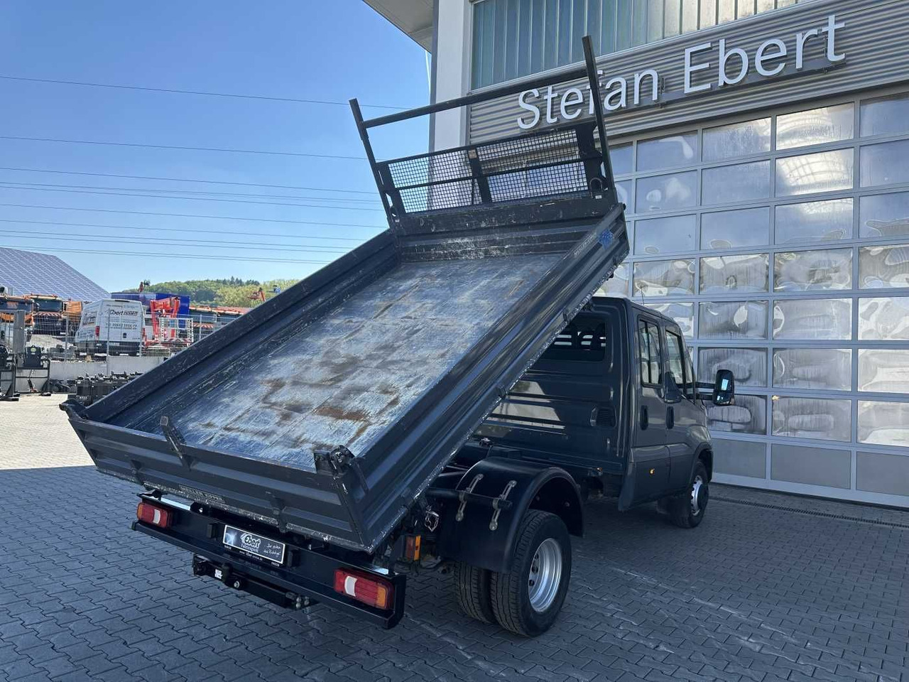 Iveco 70C18H Meiller 3-S.Kipper *R.3750mm*7Sitze*AHK* - Xe ben nhỏ: hình 4 Iveco 70C18H Meiller 3-S.Kipper *R.3750mm*7Sitze*AHK* - Xe ben nhỏ: hình 4