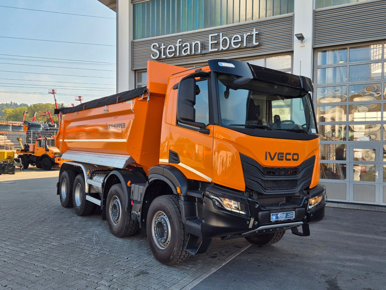 Iveco AD360X54Z HR OFF 8x4 Intarder AHK - Xe tải chở thùng nhỏ: hình 3 Iveco AD360X54Z HR OFF 8x4 Intarder AHK - Xe tải chở thùng nhỏ: hình 3