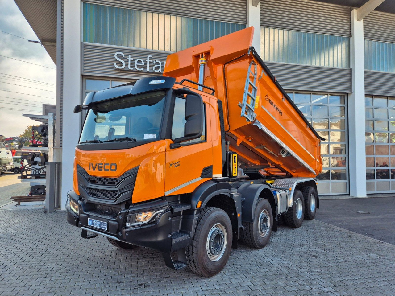 Iveco AD360X54Z HR OFF 8x4 Intarder AHK - Xe ben: hình 1 Iveco AD360X54Z HR OFF 8x4 Intarder AHK - Xe ben: hình 1