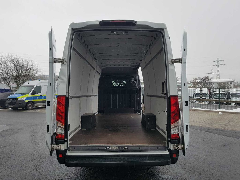 Iveco Daily 35 S16 A8 V *Klima*Automatik*L4.100mm* - Xe van chở hàng: hình 5 Iveco Daily 35 S16 A8 V *Klima*Automatik*L4.100mm* - Xe van chở hàng: hình 5