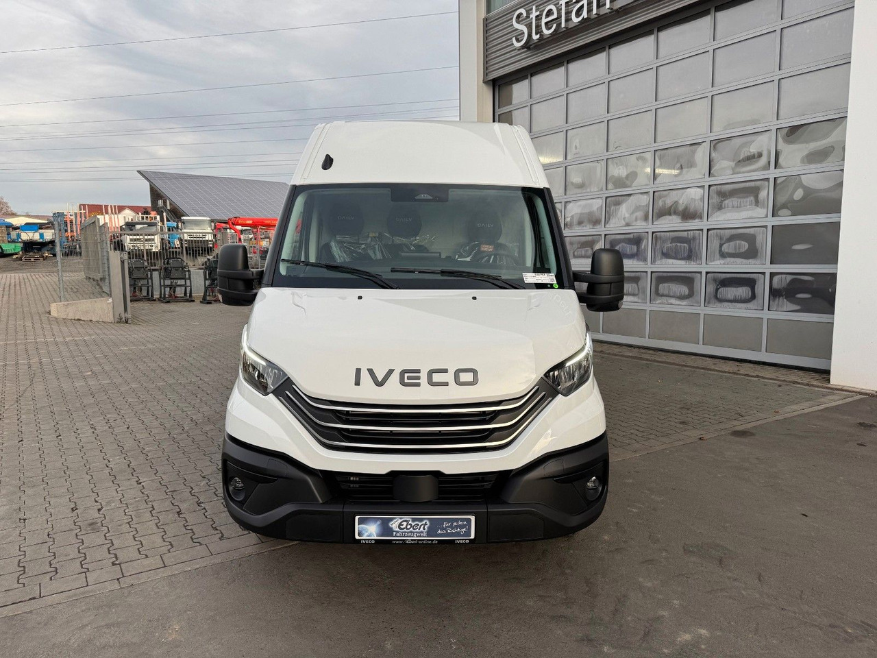 Iveco Daily 35C21 HA8 *R4.100mm*AHK*LED*Automatik* - Xe van chở hàng: hình 3 Iveco Daily 35C21 HA8 *R4.100mm*AHK*LED*Automatik* - Xe van chở hàng: hình 3