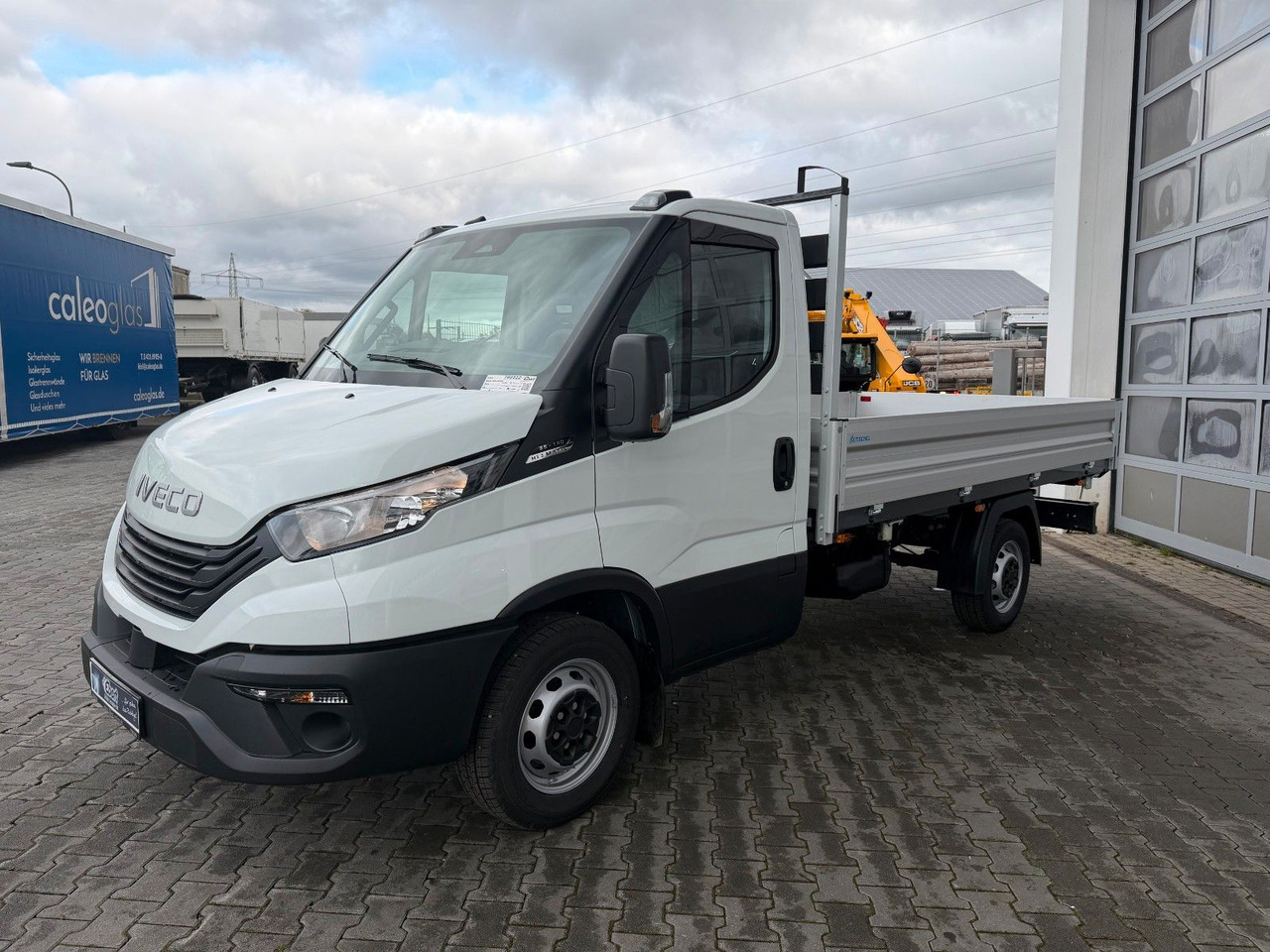 Cho thuê Iveco Daily 35S14 A8*R3.450mm*Automatik*Kamera*2Sitze* Iveco Daily 35S14 A8*R3.450mm*Automatik*Kamera*2Sitze*: hình 7 Cho thuê Iveco Daily 35S14 A8*R3.450mm*Automatik*Kamera*2Sitze* Iveco Daily 35S14 A8*R3.450mm*Automatik*Kamera*2Sitze*: hình 7