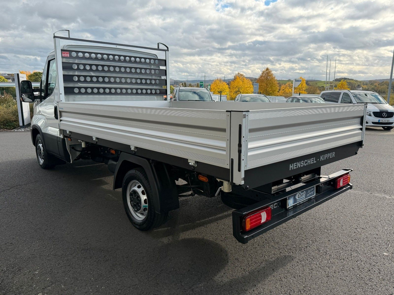 Iveco Daily 35S14 A8*R3.450mm*Automatik*Kamera*3Sitze* - Xe ben nhỏ: hình 4 Iveco Daily 35S14 A8*R3.450mm*Automatik*Kamera*3Sitze* - Xe ben nhỏ: hình 4