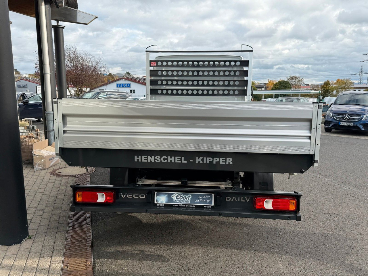 Iveco Daily 35S14 A8*R3.450mm*Automatik*Kamera*3Sitze* - Xe ben nhỏ: hình 5 Iveco Daily 35S14 A8*R3.450mm*Automatik*Kamera*3Sitze* - Xe ben nhỏ: hình 5