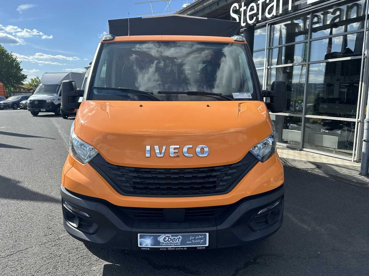Iveco Daily 35S14 Pritsche+Plane *AHK*Ladekran*7-Sitze - Xe tải nhỏ phẳng: hình 2 Iveco Daily 35S14 Pritsche+Plane *AHK*Ladekran*7-Sitze - Xe tải nhỏ phẳng: hình 2